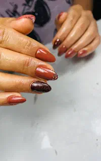 کاشت ناخن
