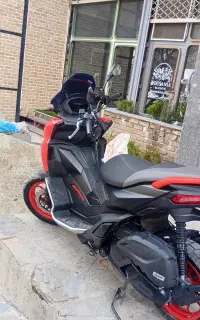 آپریلیا ۱۷۵سی.سی