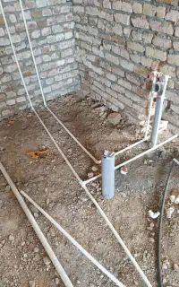 کارهای بنایی دیوار چینی و زربی و جوشکاری لوله کشی.