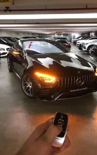 بنز C300 مشکی /2023 / مشابه صفر / منطقه آزاد انزلی