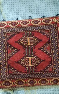 پشتی دستباف نو و تمیز