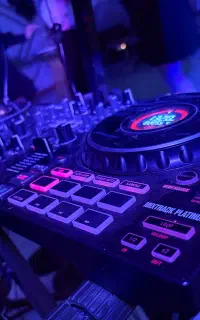 دیجی نازنین