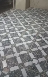 اجرای موزاییک کف و سیمانکاری و شیب بندی سقف و کف