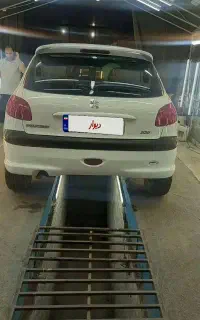 ۲۰۶ تیپ۳ مدل ۸۷شاسی سالم