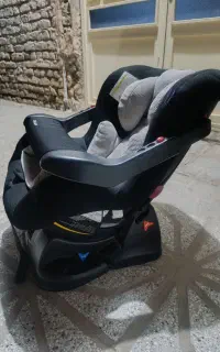 صندلی کودک خودرو
