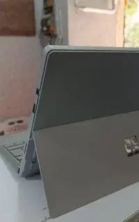 سرفیس 5 پرو.