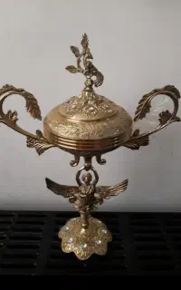 برنز شکلات خوری