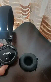 هدفون نیا