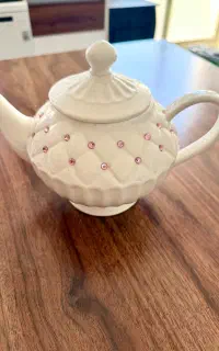 قوری جواهری