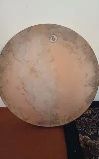 دف نو به همراه پایه به فروش می‌رسد