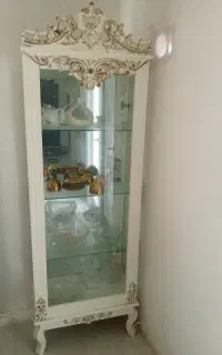 بوفه بسیار تمیز بدون پوسیدگی