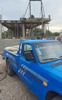 کارگر فروشگاه مصالح ساختمانی