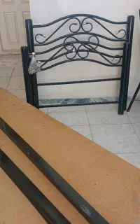تخت فلزی تک نفره