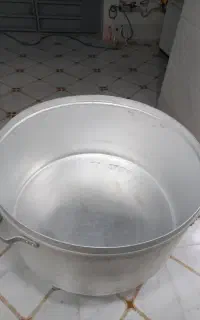 دیگ بزرگ
