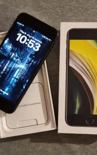 آیفون se 2020