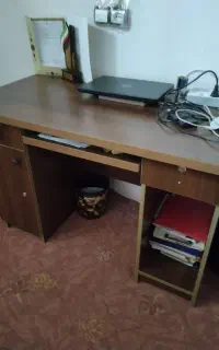 میز کار اداره، دفتر ،تحریر