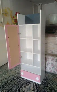 کتابخانه یا کمد بچه