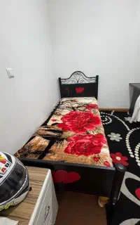 تخت میز صندلی