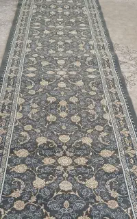 فرش کناره عرض یک متر طول سه متر وهفتادوپنج