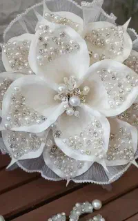 گل عروسی نوری