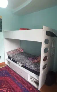 تخت دوطبقه رنگ سفید