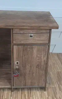 میز و صندلی اداری کارکرده