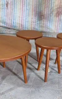 رنگ کاری مصنوعات چوبی