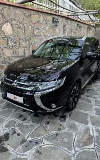 میتسوبیشی اوتلندر phev 2018