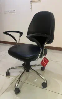 صندلی اداری چرخدار پریما