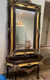 آینه و میز