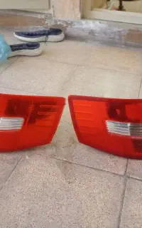 یه جفت چراغ عقب رانا سالم درحد
