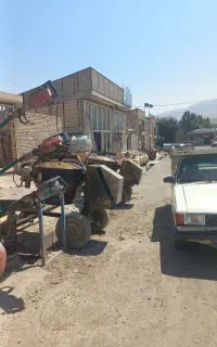 رانندگی وکار در مغازه