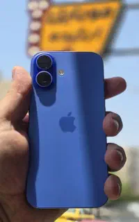 آیفون ۱۶ نرمال
