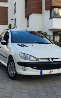 پژو ۲۰۶ صندقدار v8