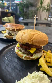 استخدام صندوقدار با تجربه جهت کافه رستوران