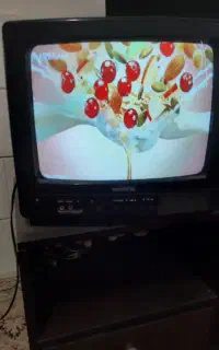 تلوزیون رنگی ۱۴ اینچ پارس