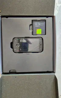 گوشی کلکسیونی تمیز nokia n86 و samsung galaxy s7