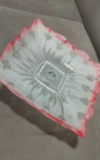 پایه نگه دارنده و جامیوه