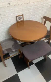میز و صندلی چوبی