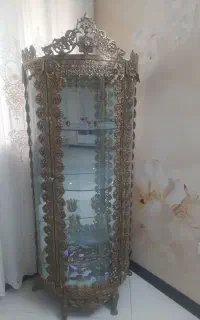 ویترین شیشه ای