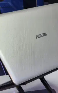 به معنای واقعی زیبا خیلی زیبا اونم از asus