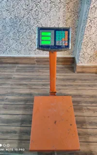 ترازو دیجیتالی ۳۰۰کیلویی