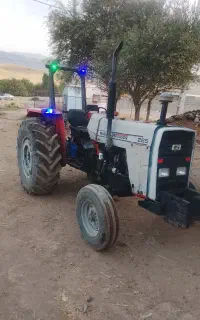 تراکتور مدل 80 تمام فابریک