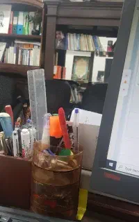 نظافت دفتر( فقط خانم )