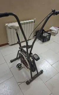 دستگاه دوچرخه ثابت