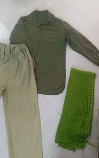 یک دست مانتو شلوار ست باشال مفت مفت