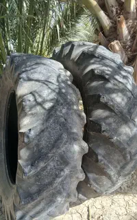 یک‌جفت‌لاستیک‌عقب‌تراکتور‌شش‌سیلندر