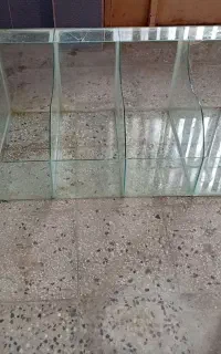 ویترین َشیشه ای مناسب مغازه