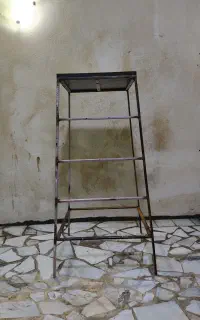 چهارپایه آهنی اندازه قدچهارپایه یک متر