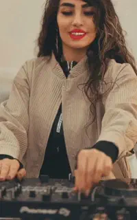 دی،جی خانم